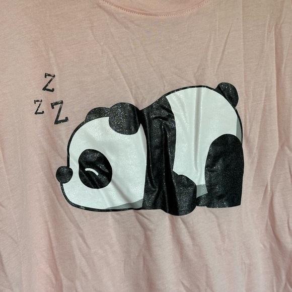 🛍️ Super adorkable soft pink and sparkly panda tee/night shirt. New with tags. - Picture 5 of 6